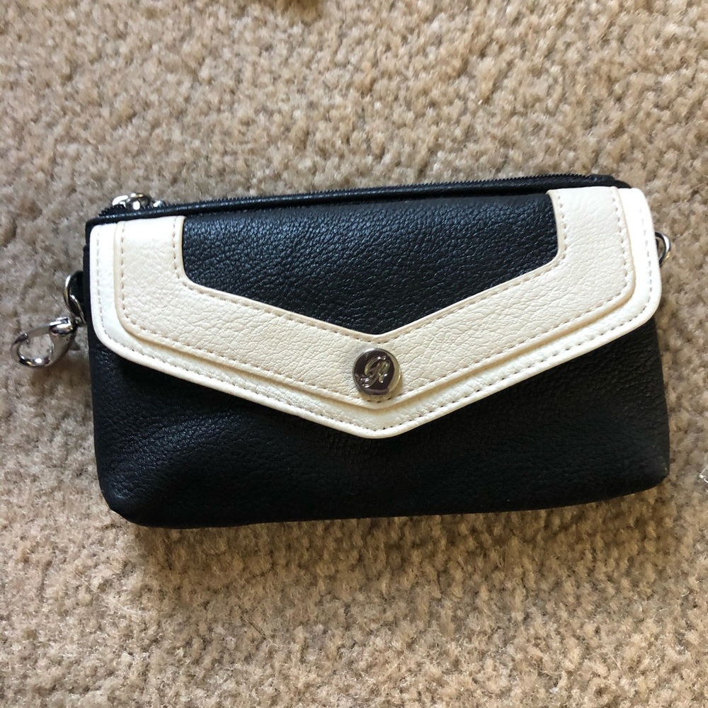 Grace Adele wallet